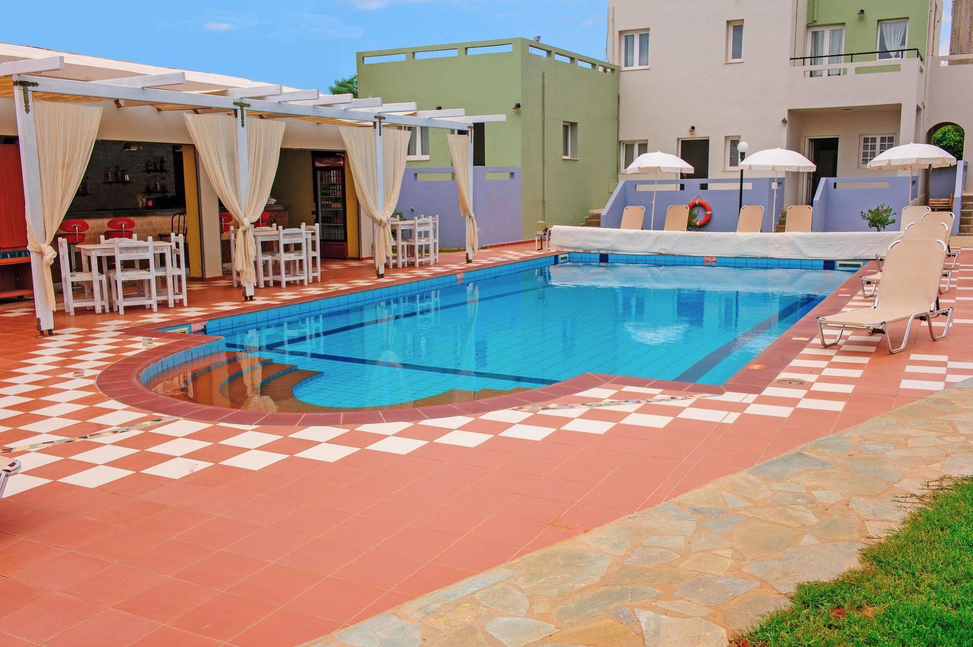 Golden Sun Boutique Aparthotel Malia Exteriör bild
